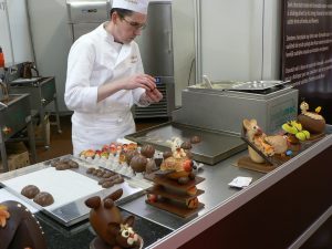 chocolatier-566199_1280